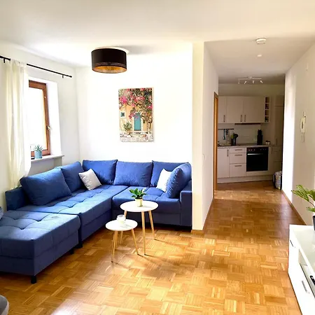 Vetterlux Lumi - Ruhig, Balkon, Parkplatz, Gruenblick, 2-4 Gaeste * Ράβενσμπουργκ