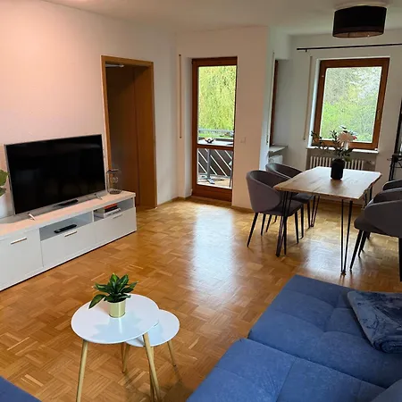 Vetterlux Lumi - Ruhig, Balkon, Parkplatz, Gruenblick, 2-4 Gaeste Ράβενσμπουργκ
