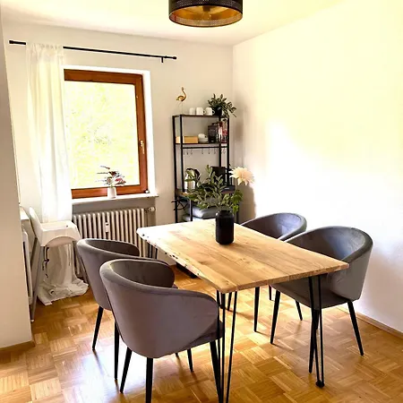 Vetterlux Lumi - Ruhig, Balkon, Parkplatz, Gruenblick, 2-4 Gaeste Διαμέρισμα
